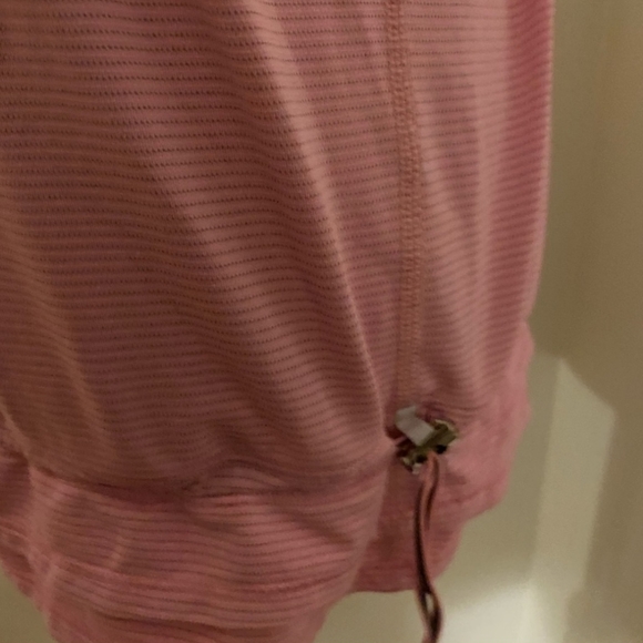 EUC Lululemon Run Back on Track Tank Pink Shell - Picture 4 of 4